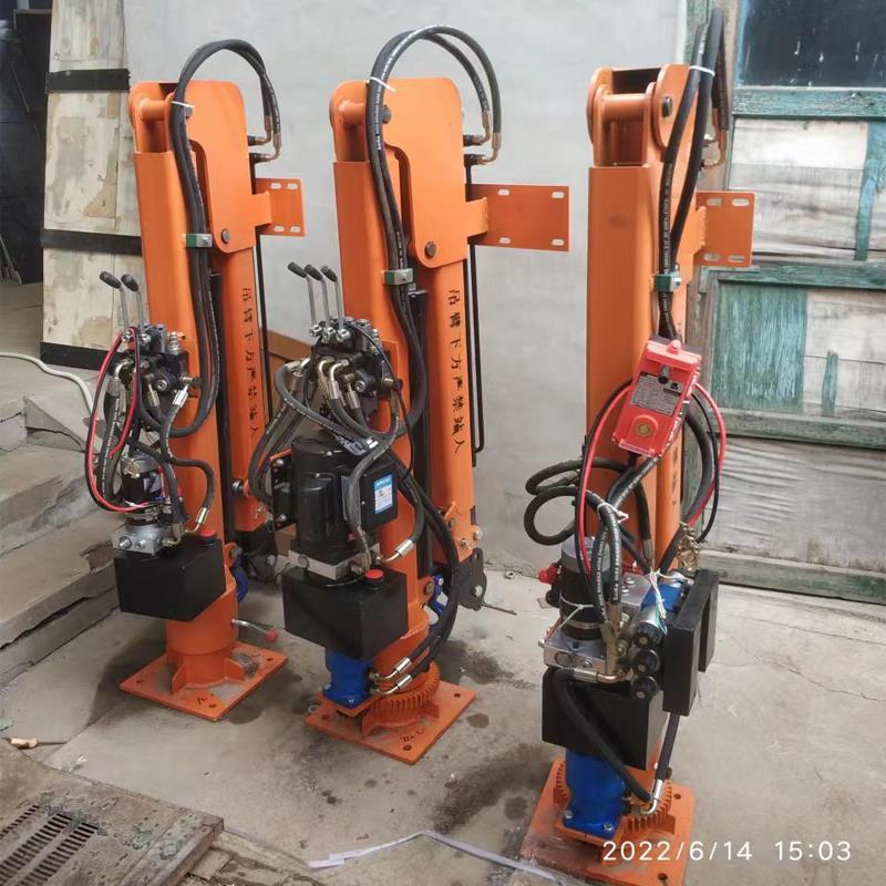 岚县重汽蓝牌随车吊 3.2吨 国六动力强 液压驱动 农用自卸起重机